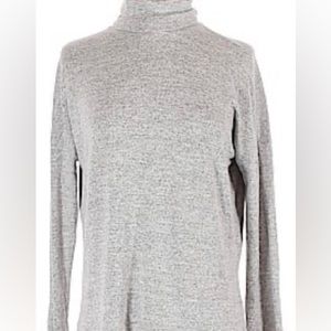 A&F super soft heather gray turtleneck sweater